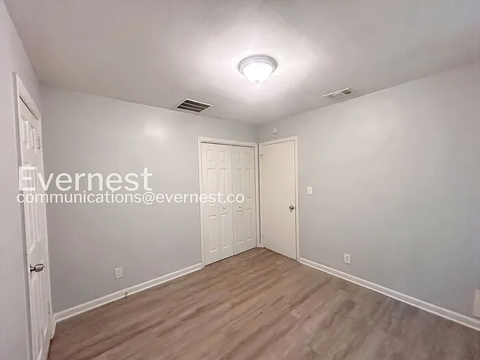386 Lindsey Dr SE — Photo 10