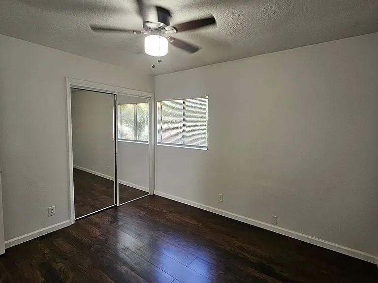 3600 Lafayette Dr NE — Photo 11