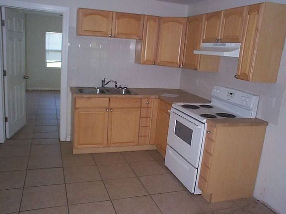 5th image of 1022 Hiawatha Pl