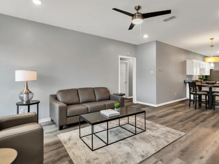 1506 James Ave #A — Photo 13