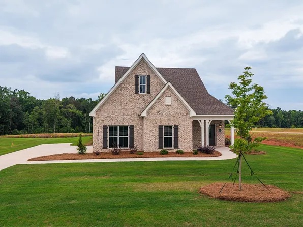 1890 Long Leaf Ln, Opelika, AL 36804