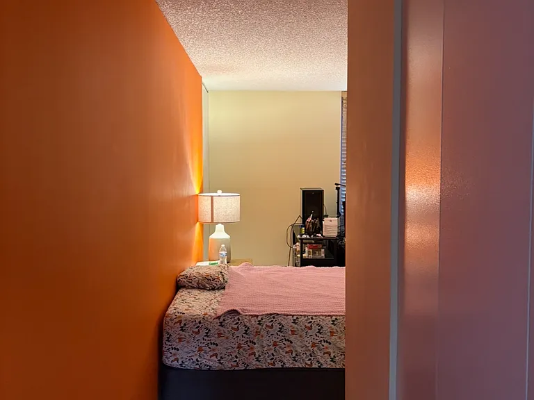 Second bedroom entrance