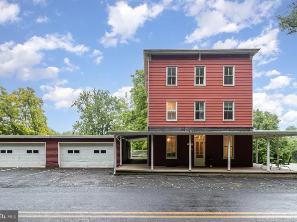 226 Schoolhouse Rd, Duncannon, PA 17020