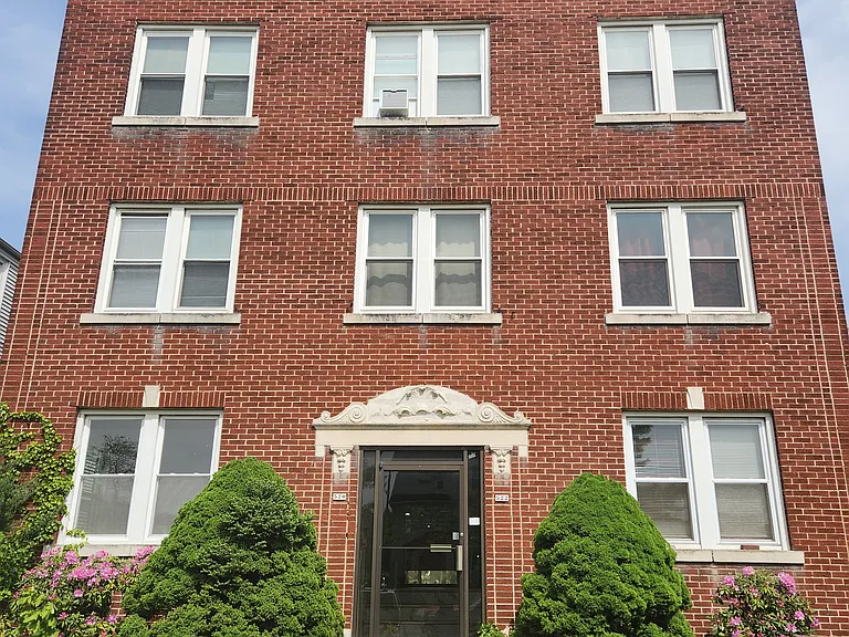 520-522 Franklin Ave #1S — Photo 1