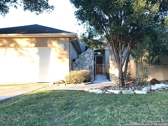 3rd image of 247 Mackenzie Dr
