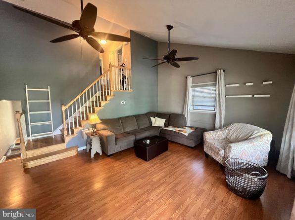 1075 Haverford Rd, Ridley Park, PA 19078
