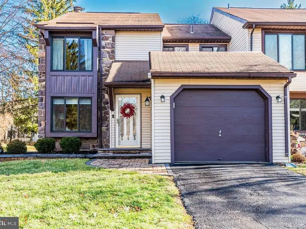 135 Windham Ct, Newtown, PA 18940