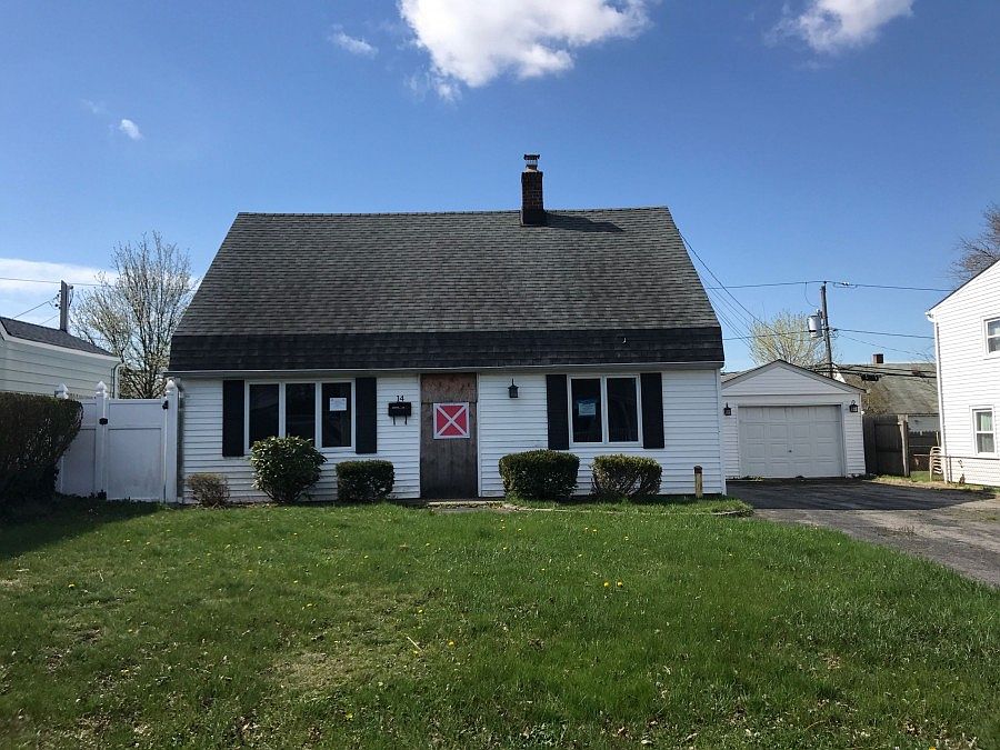 1st image of 14 Beaver Ln