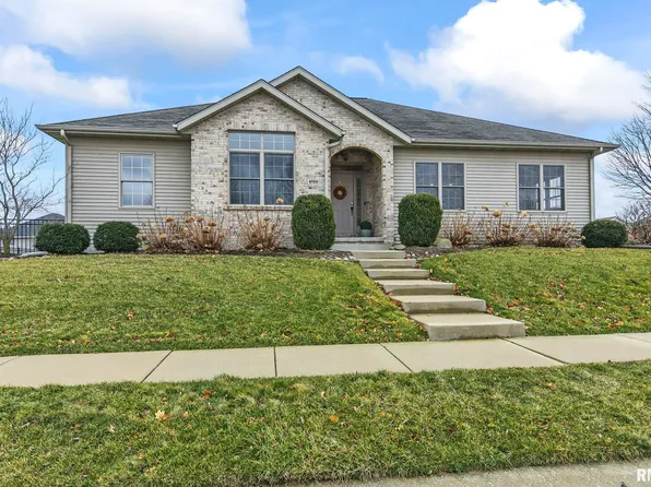 4700 Longfellow Dr, Springfield, IL 62711