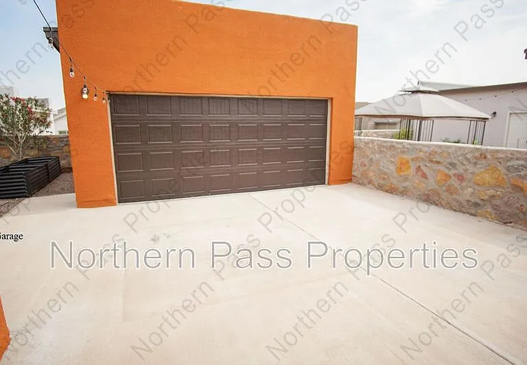 14364 Tobe Davis — Photo 26