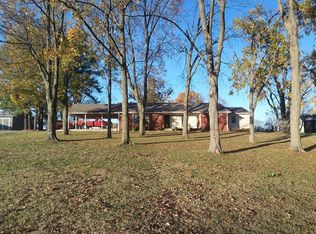 1090 Red Bell Rd, Newbern, TN 38059