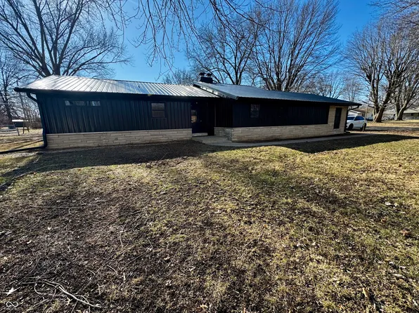 1601 W James Dr, Crawfordsville, IN 47933