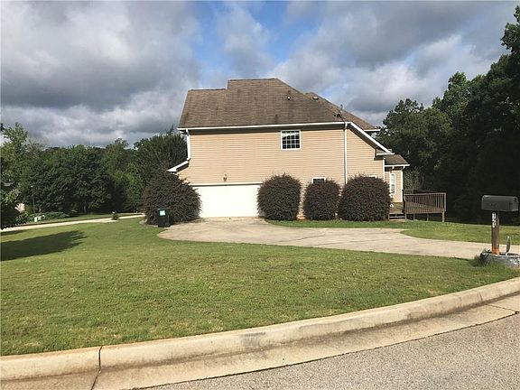 2nd image of 1247 Fox Creek Dr