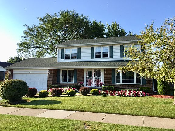 2nd image of 19 E Harbor Dr