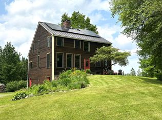 491 Taylor Rd, Greensboro Bend, VT 05842