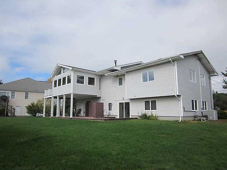 1st image of 8 Bayberry Hill Rd