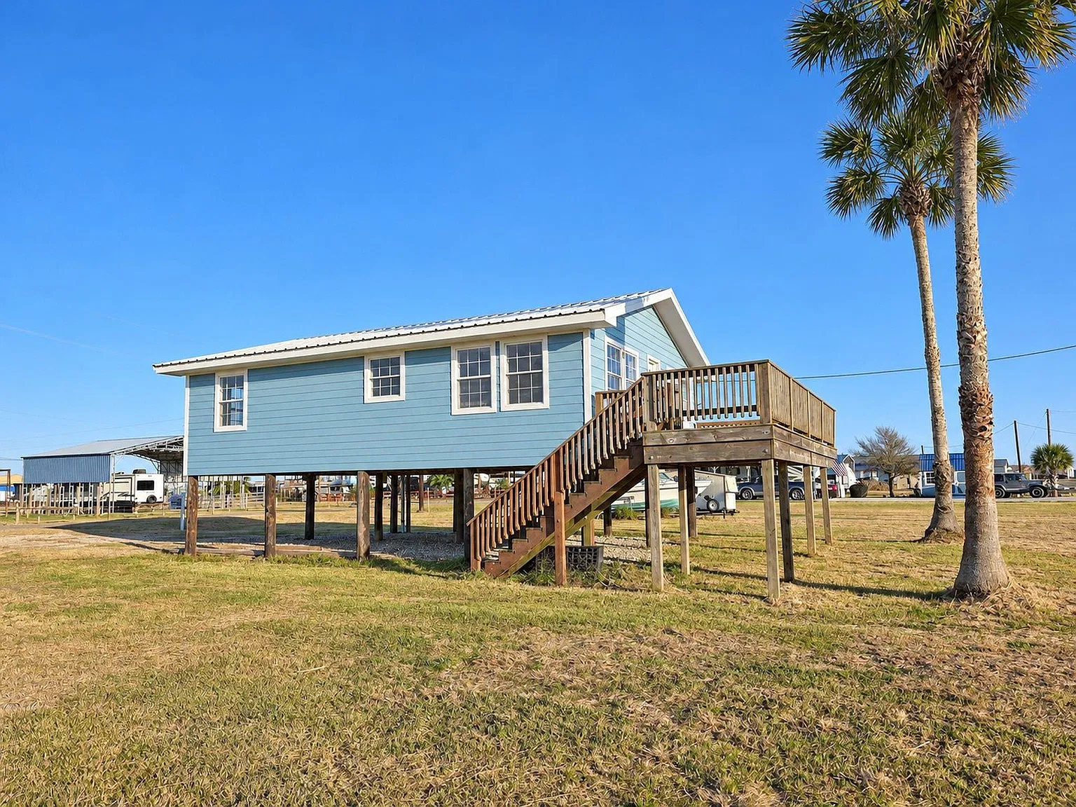 2 bed, 1.0 bath, 1008 sqft, $2,475 — Photo 2