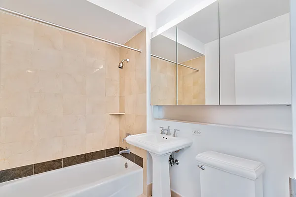 Rented by Compass | media 9