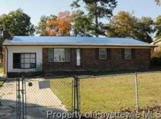 1118 Riverside Cir, Spring Lake, NC 28390