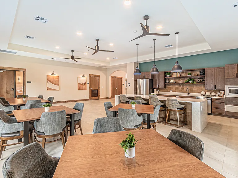 Park Manor Senior Apartments — Photo 8