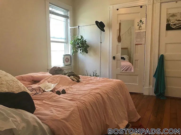 17 Woodlawn St #3 — Photo 6