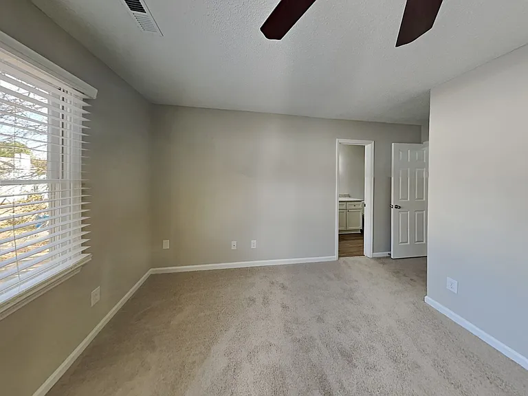 3617 Abercromby Dr — Photo 9