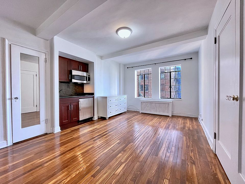 1st image of 5 Tudor City Pl APT 1201