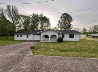 866 Ladonya St, Waldron, AR 72958