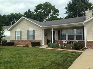 1340 Sleepy Hollow Dr, Troy, MO 63379