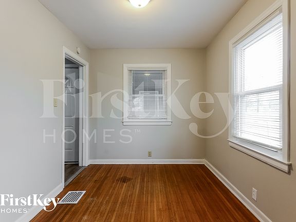5th image of 1220 E 46th St