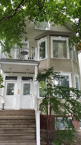 1522 W Nelson St #1 Photo 1 1522 W Nelson St #1 Photo 1