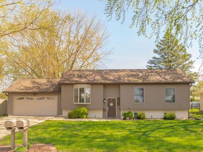 3804 Carlton Dr, Cedar Falls, IA, 50613