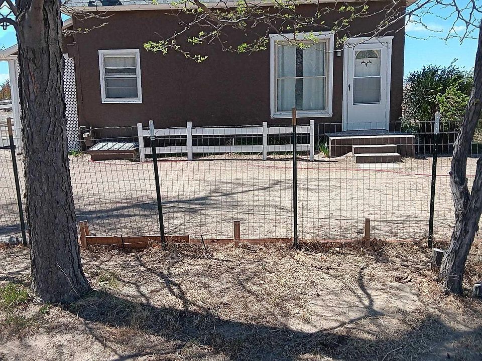 1st image of 206 Preuit Rd