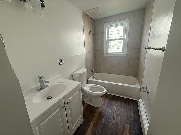 4th image of 188 Edna Ave #1