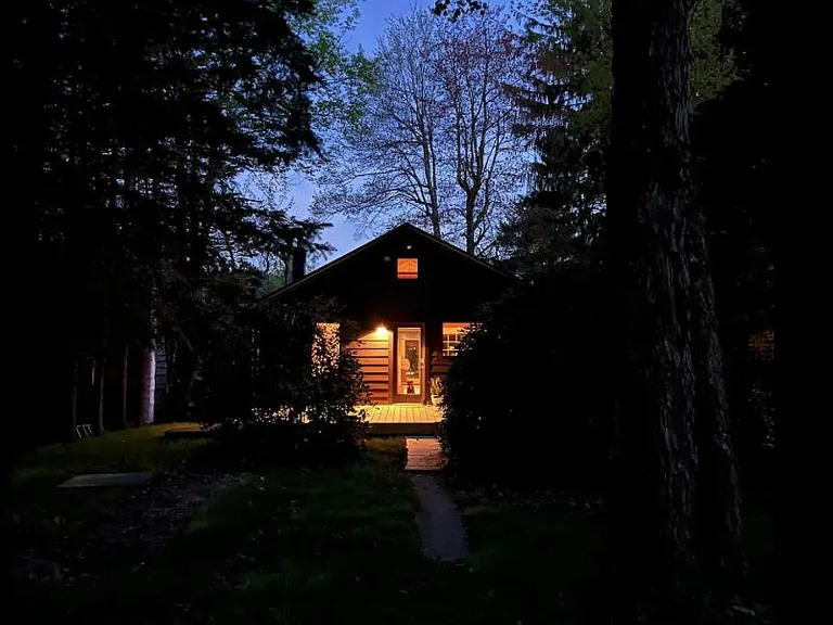 N Lake Dr — Photo 1