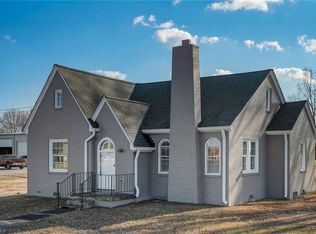 148 E Meadow Rd, Eden, NC 27288