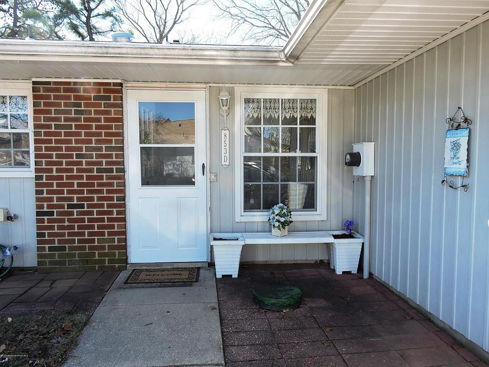 1st image of 853D Thornhill Ct #100D
