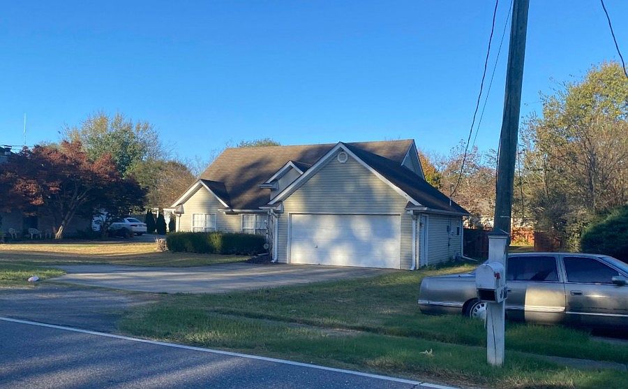 1620 Eastern Valley Rd, Bessemer, AL 35022 | Zillow