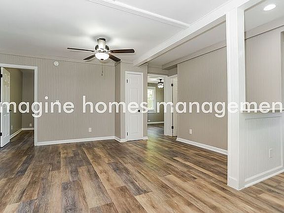 4th image of 9031 Farley St