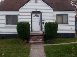 2120 Hoyt St, Muskegon Heights, MI 49444