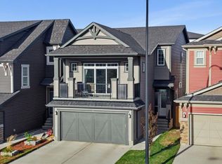 9 W Sage Bluff Rise NW, Calgary, AB T3R 0X5