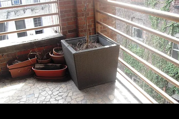 Rented by Corcoran | media 12