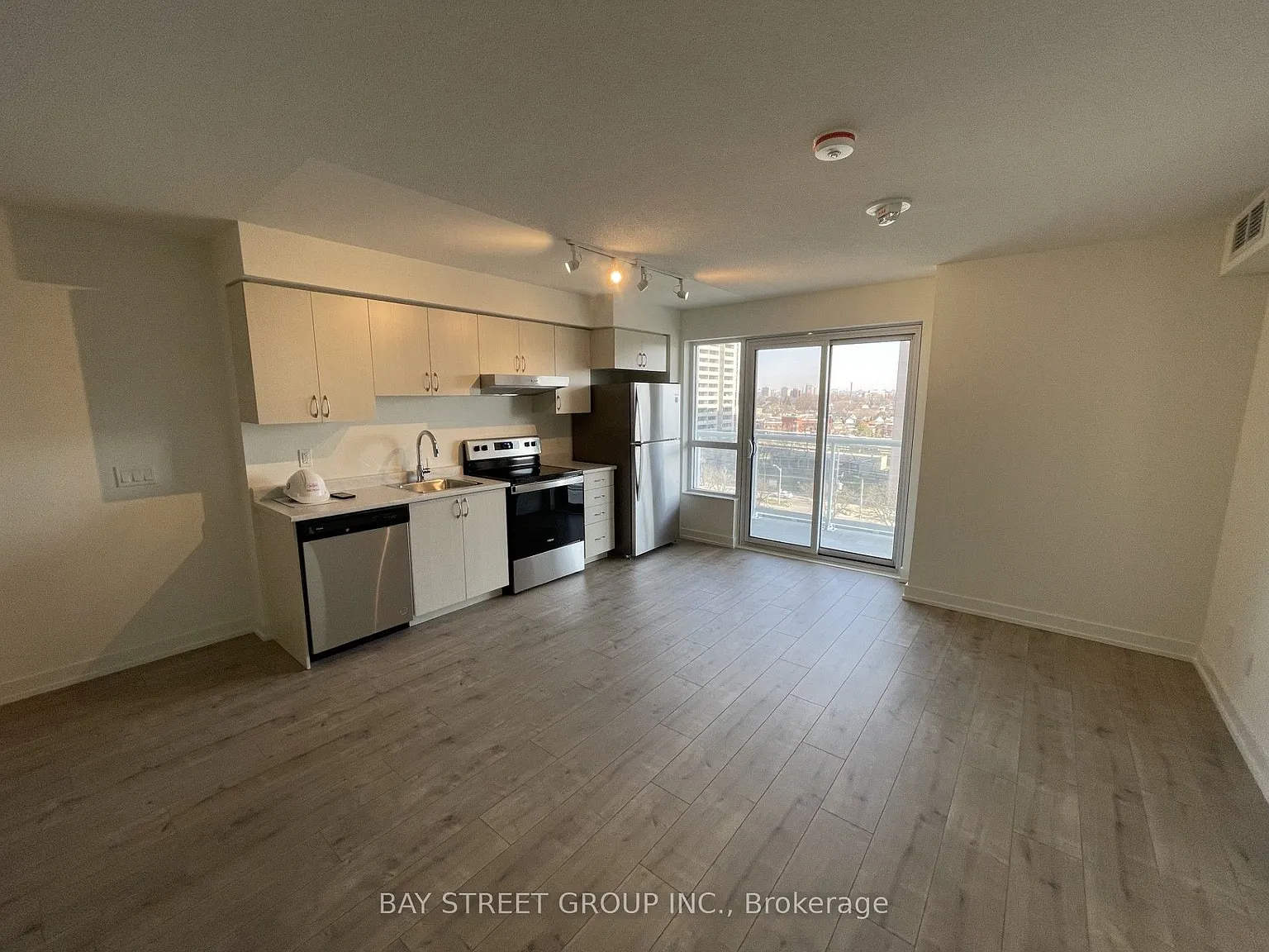 2 bed, $2,650 — Photo 4