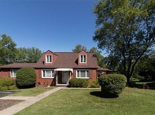 2420 Rochester Rd, Sewickley, PA 15143