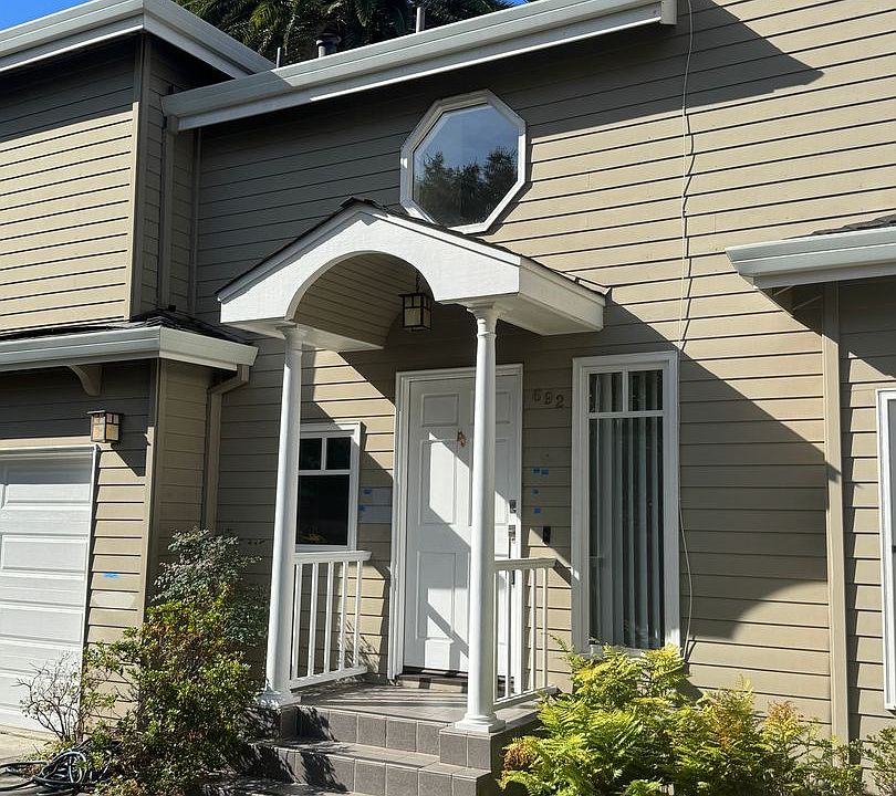 1st image of 692 Creek Dr