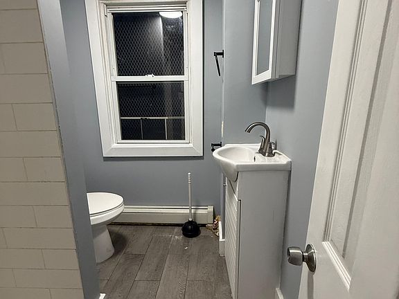 3rd image of 54 Princeton St #1L