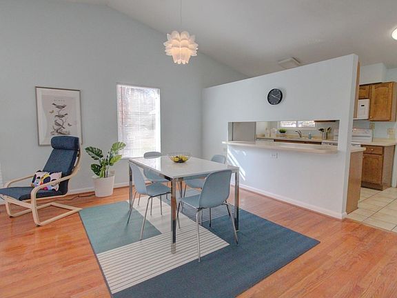 5th image of 201 Howell St APT 400B