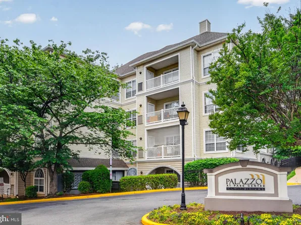 4560 Strutfield Ln APT 1103, Alexandria, VA 22311