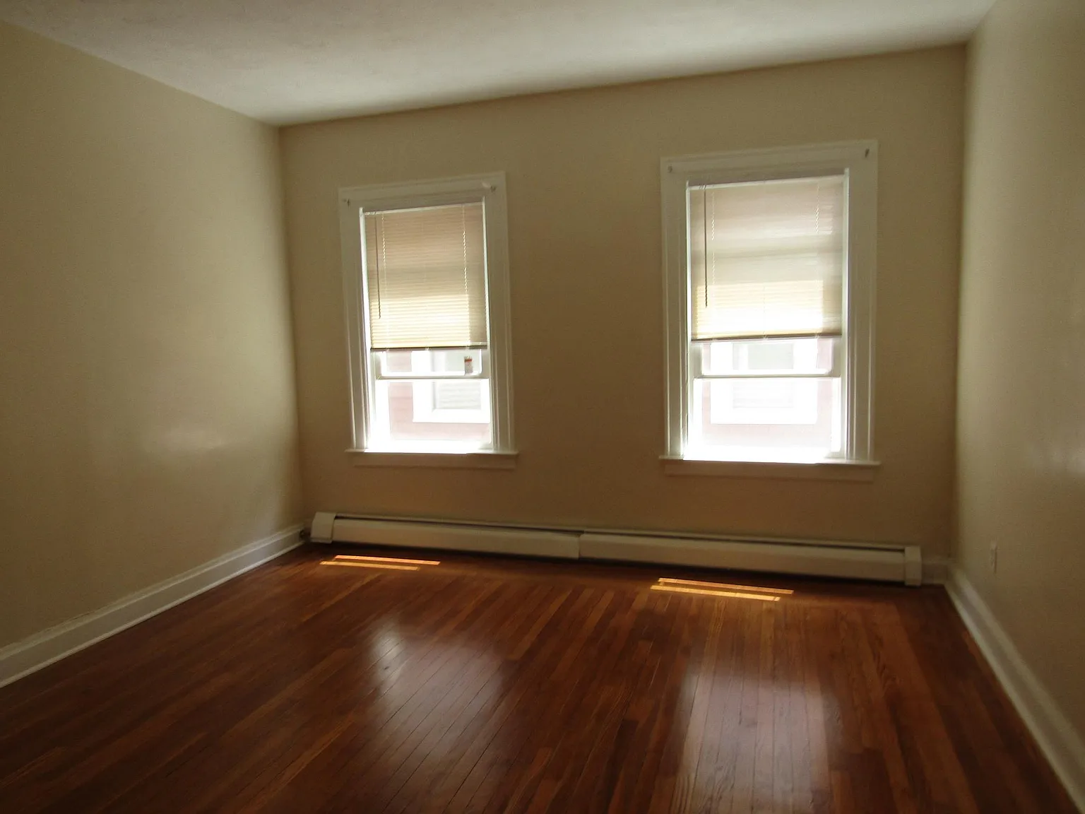 27 Manila Ave — Photo 4