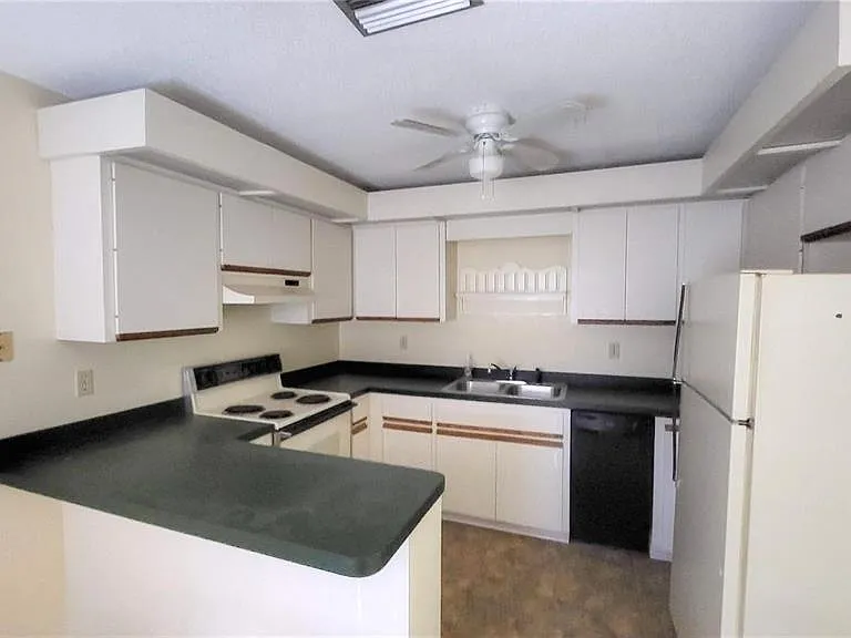 3533 Bahia Vista St — Photo 2
